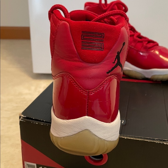 Nike Air Jordan 11 Retro men’s 10 - Picture 4 of 16